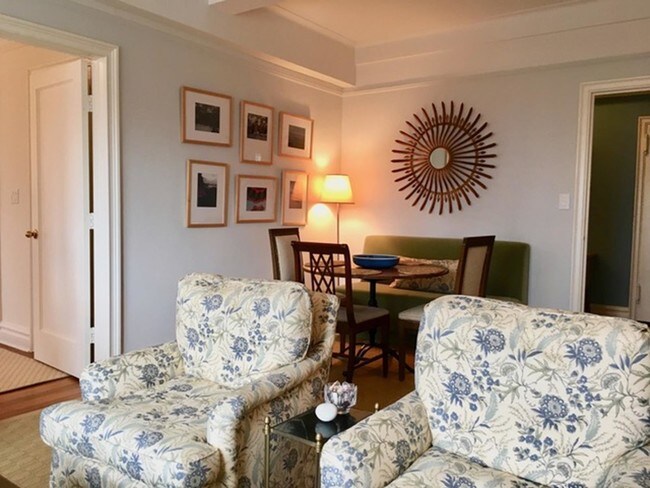 Foto del edificio - 242 East 72nd Street