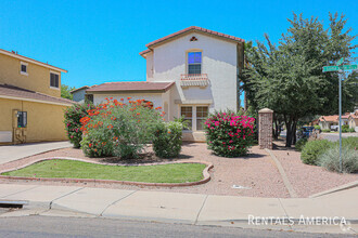 Building Photo - 1874 E Loma Vista St