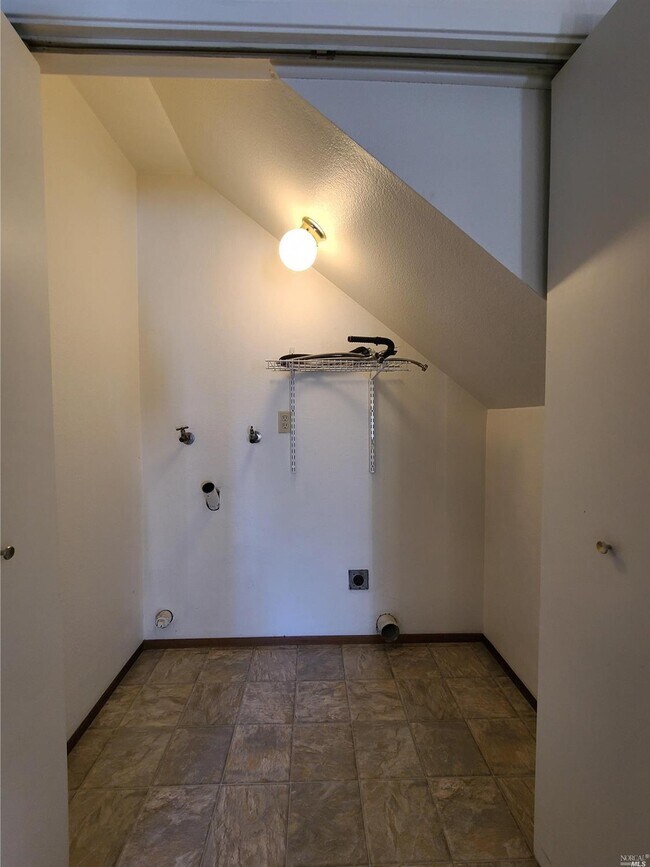 Foto del edificio - 1115 N Lincoln St