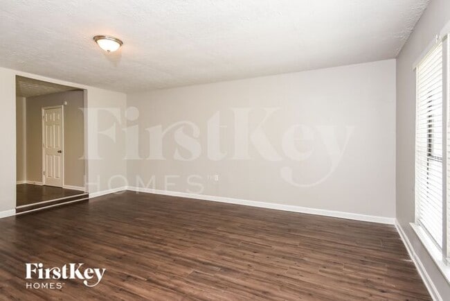 Building Photo - 422 Ridgetop Dr NW