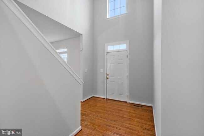 Foto del edificio - 21375 Lookout Dr