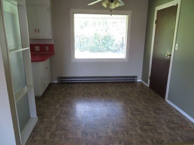 Building Photo - Hayden Bridge Duplex