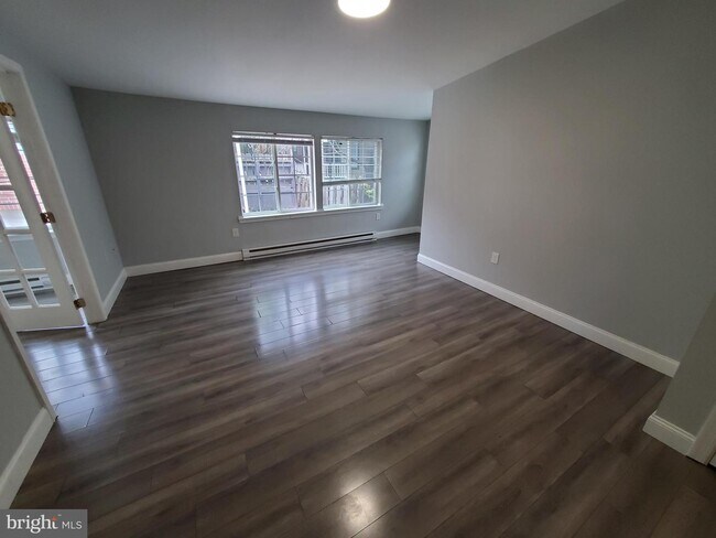 Foto del edificio - 419 Woodward St