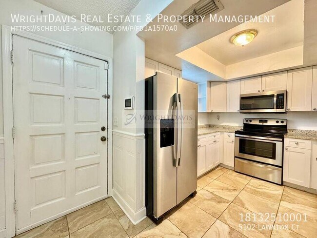 Foto del edificio - 5102 Lawnton Ct