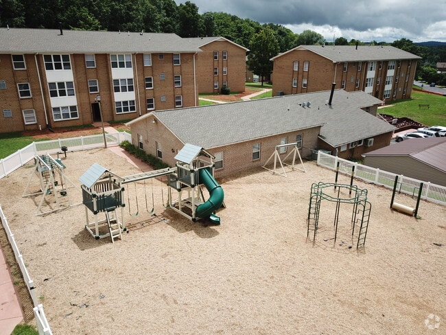 Foto aérea - Springhill Village Apartments