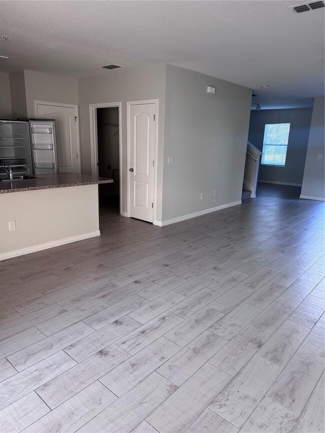 Building Photo - 1613 Reflection Cv