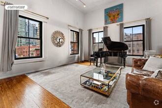 Building Photo - 53 Grand St