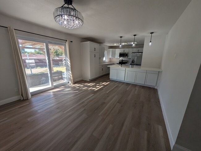 Foto del edificio - Beautiful 3 Beds 2 Baths Home in Richardson!