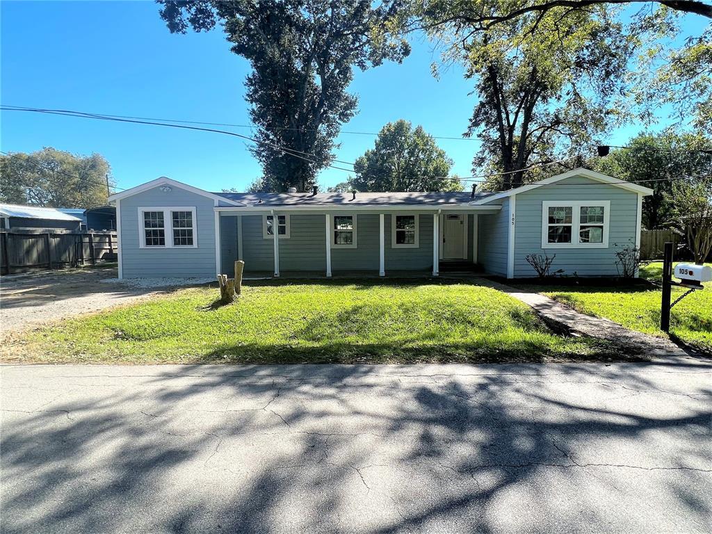 105 E Waring St, Dayton, TX 77535 House for Rent in Dayton, TX