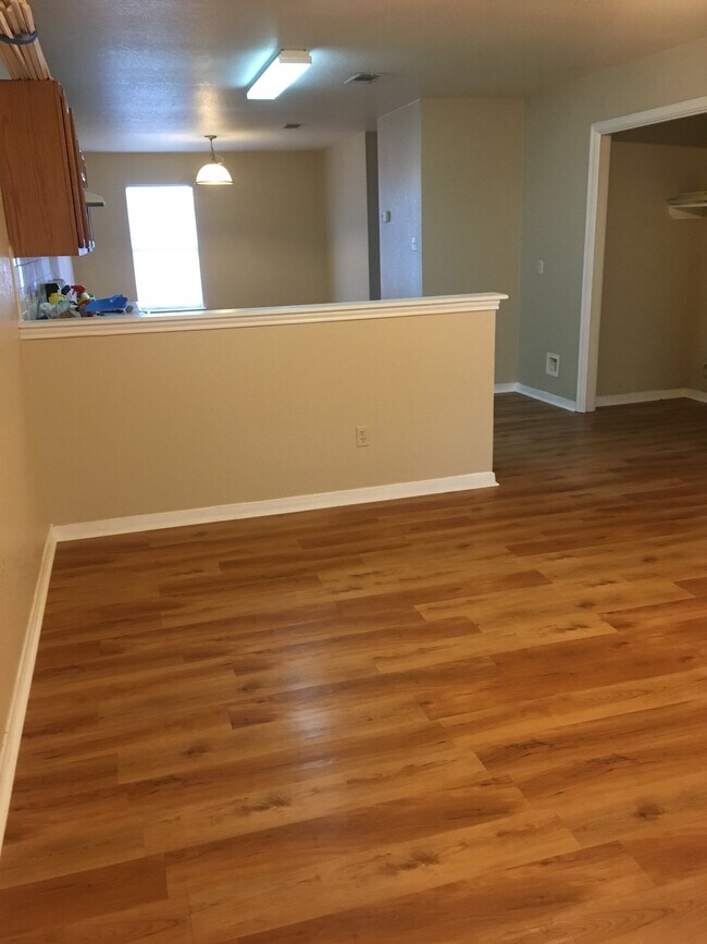 Building Photo - 3011 Cantabrian Drive