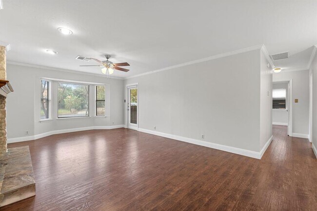 Foto del edificio - 1704 Enfield Rd
