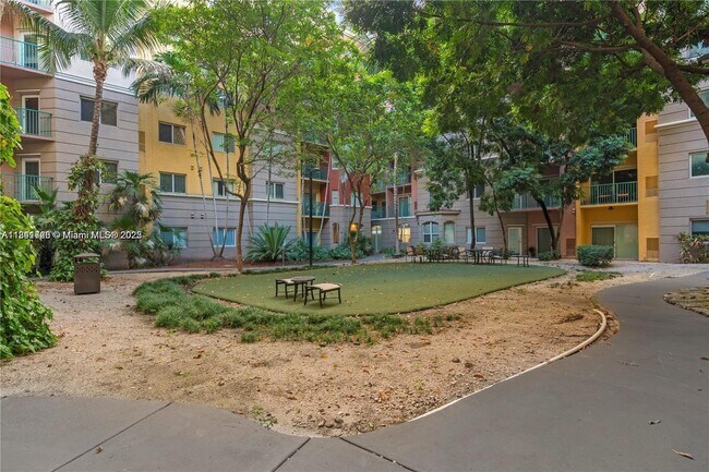 Foto del edificio - 6001 SW 70th St