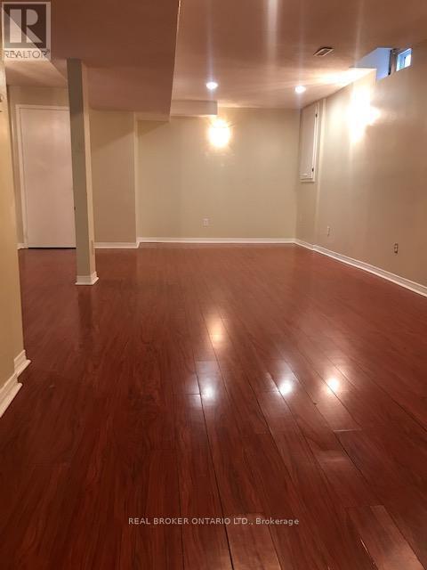 Building Photo - 27 Alicewood Dr