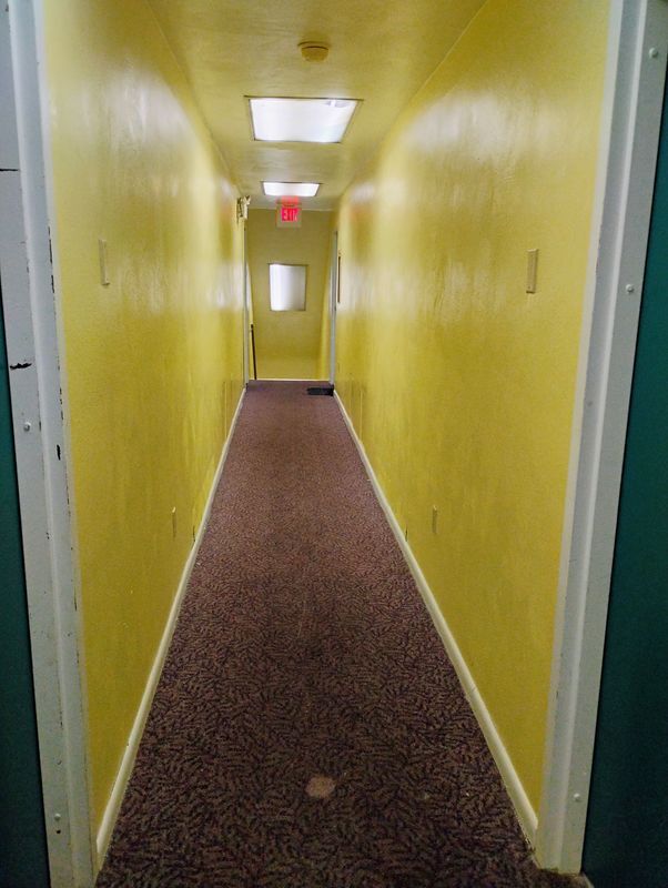 Foto del edificio - 560 McKean Ave