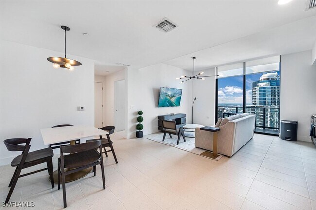 Foto del edificio - 159 NE 6th St