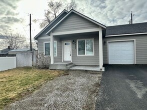 Building Photo - 14418-14420 E Heroy Ln