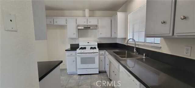 Foto del edificio - 14210 Fort Apache Ct