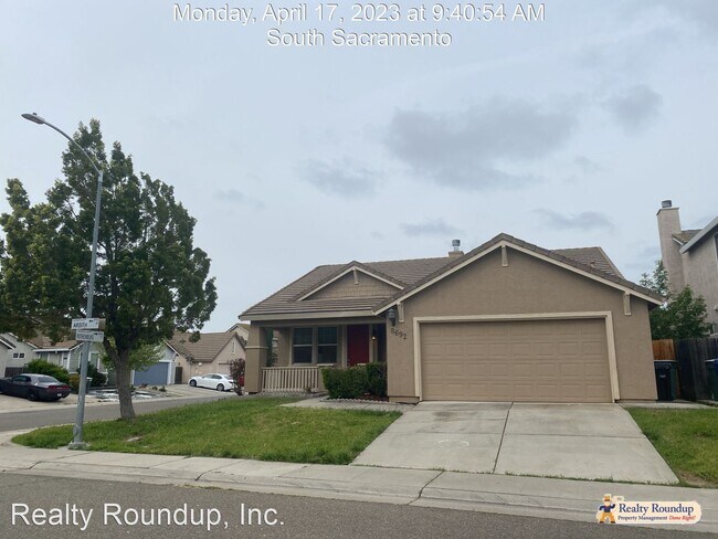 Foto del edificio - 3 br, 2 bath House - 8692 Ardith Dr