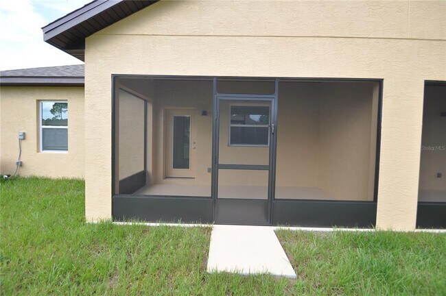 Foto del edificio - 17 Rainbow Ln