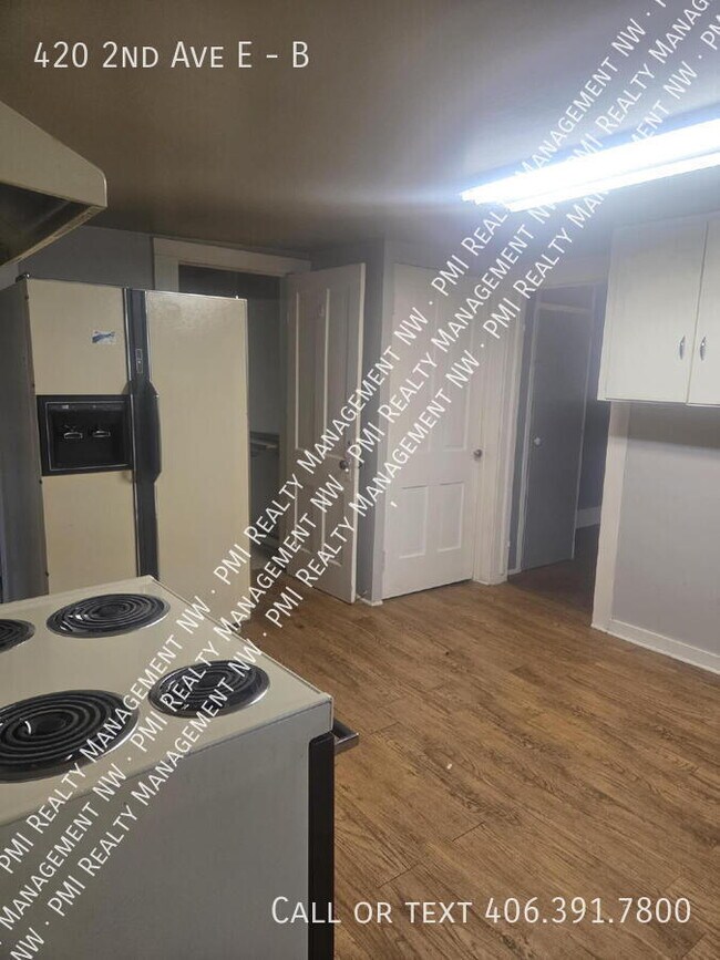 Foto del edificio - 420 2nd Ave E