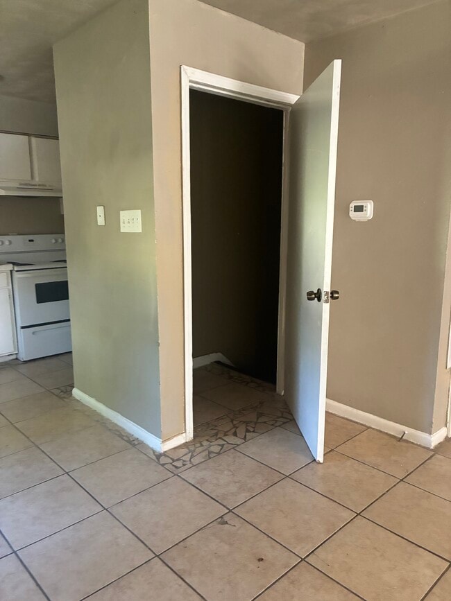 Upstairs entrance door - 2104 Euclid St