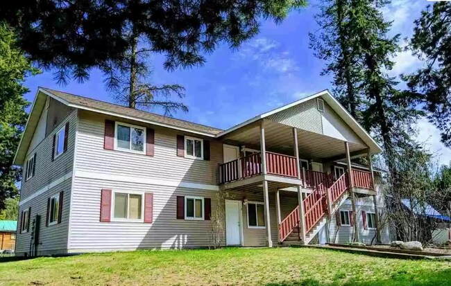 Bien mantenido por dentro y por fuera. - 6803 Tamarack Dr