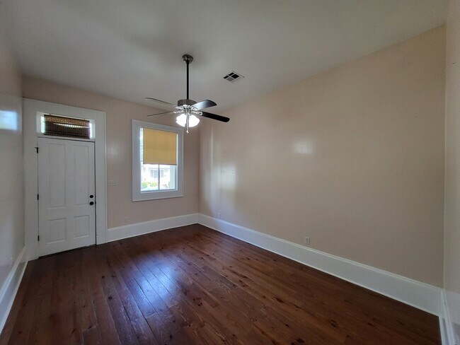 Foto del edificio - 929 Dante