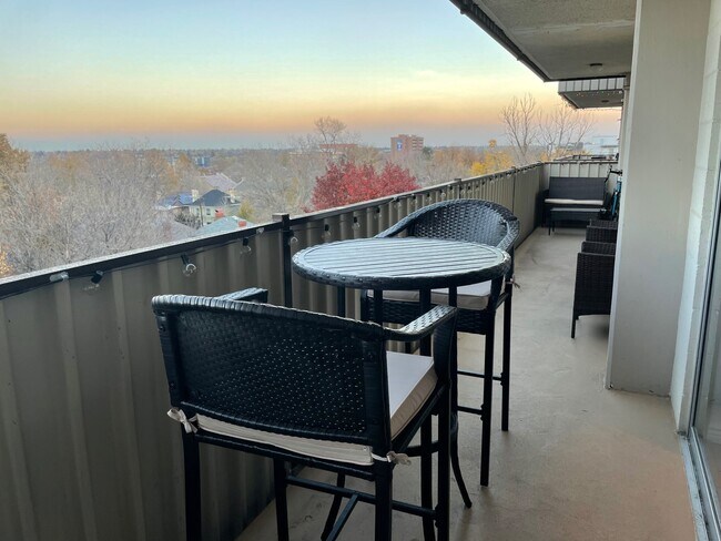 Huge balcony! - 1313 Steele St