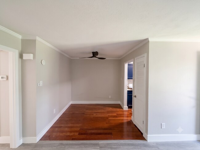 Foto del edificio - 3921 Inwood Rd