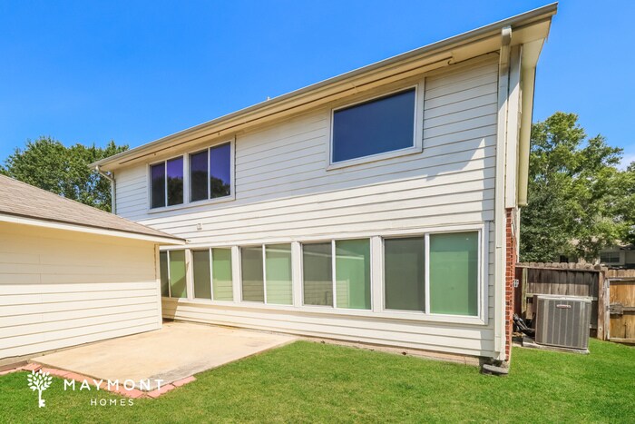 Building Photo - 18342 Knotted Oak Ct