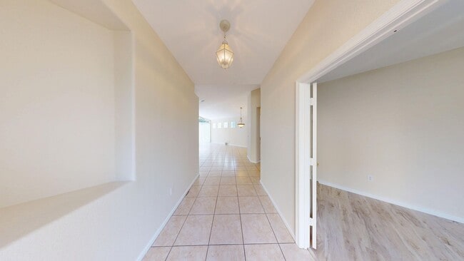 Building Photo - 4BD/2BA Single Family Home in Olympia!!