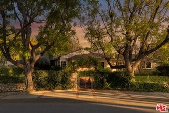 Building Photo - 13166 Valley Vista Blvd