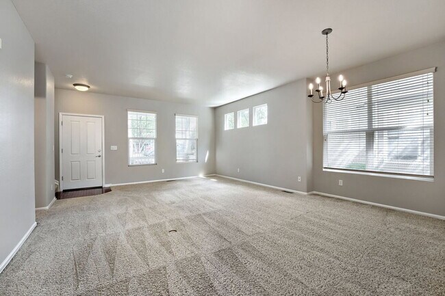 Building Photo - 15612 E 96th Way