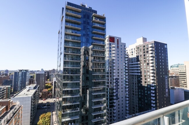 Building Photo - 179 Metcalfe St