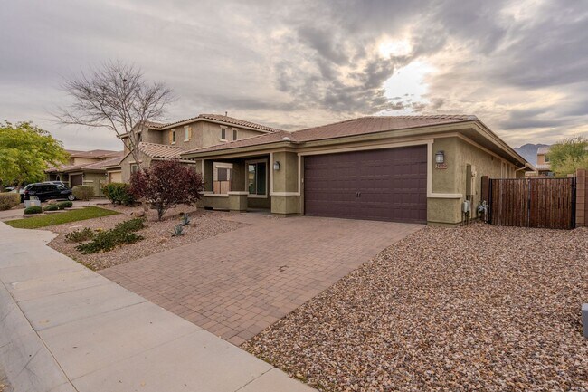 Foto del edificio - *POOL* Beautiful Gilbert Home Nestled at t...