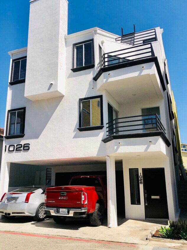 1026 Sunset Dr, Hermosa Beach, CA 90254 Townhome Rentals in Hermosa Beach CA