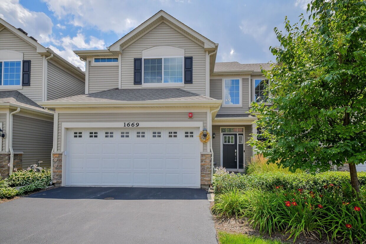 Foto principal - 1669 Kraft Ave