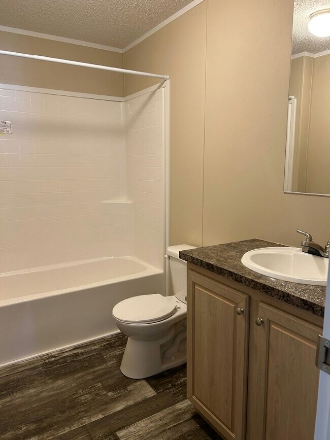 Foto del edificio - 49580 Linden St