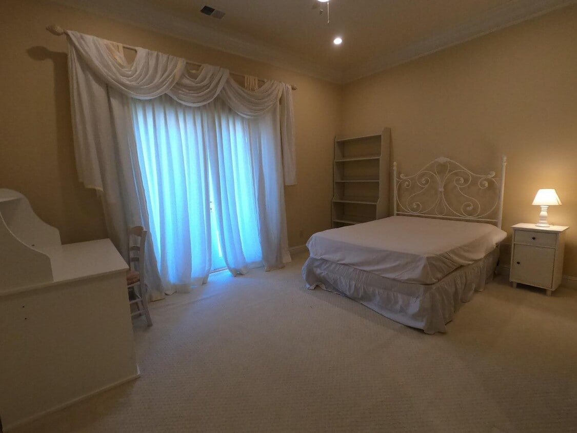 11837 Upland Way, Cupertino, CA 95014 House for Rent in Cupertino, CA