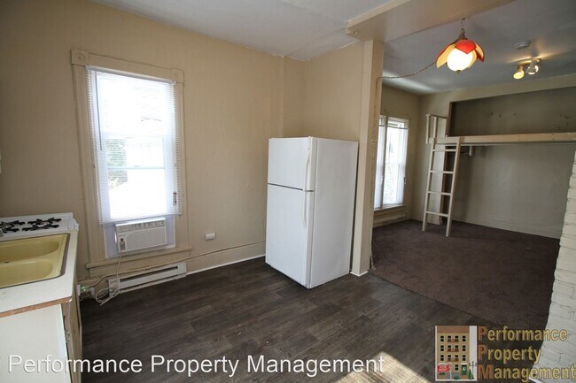 Foto del edificio - Studio, 1 bath Apartment - 1645 C 1645 C - 3