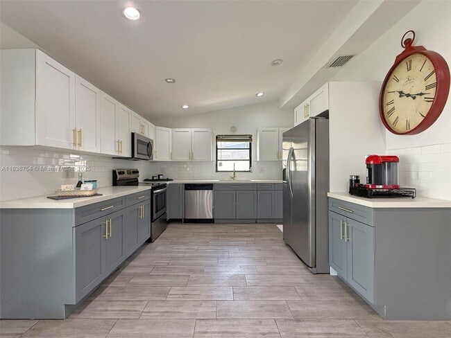 Building Photo - 2525 Tortugas Ln
