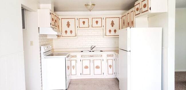 Building Photo - Affordable 3 Bedroom Duplex in Sparks!