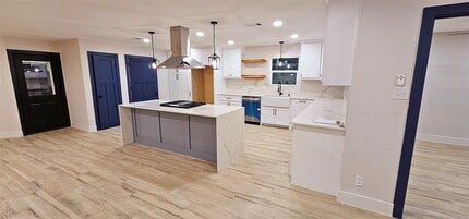 Building Photo - 18630 Prince William Ln