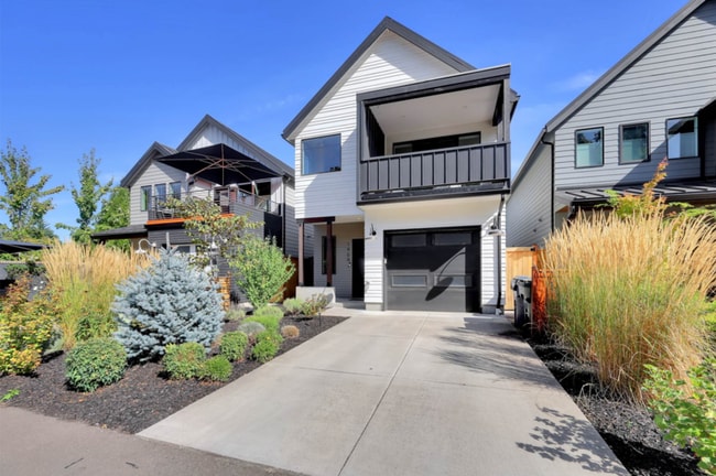 Photo - 1909 Elkhorn Dr House