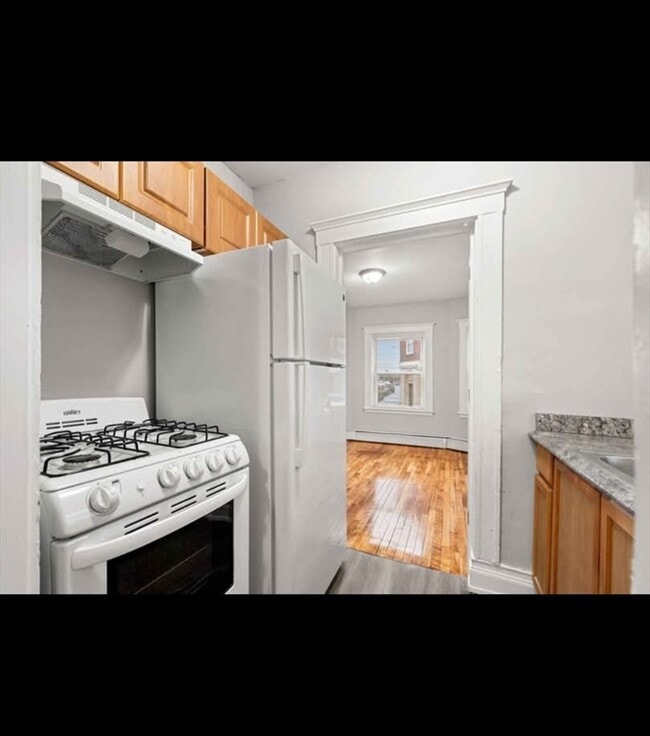 Building Photo - 1 Kingsley Terrace