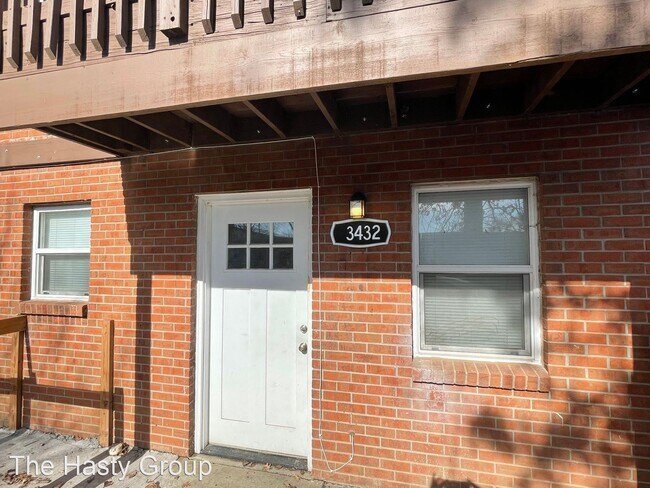 Building Photo - 2 br, 1 bath House - 3432 S Oxford Ave