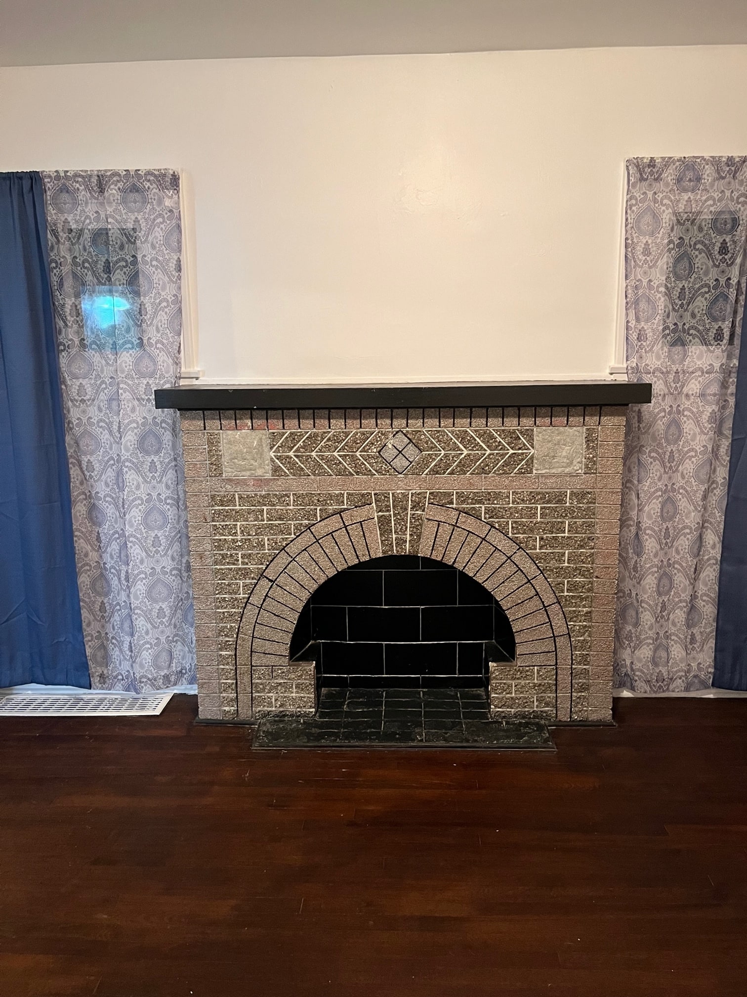 518 W Earle Ave Youngstown, OH 44511 – photo 4