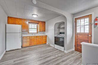 Building Photo - 524 Harrison St