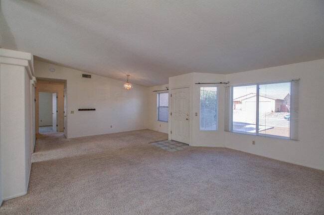 Building Photo - 10008 E Moonstruck Way