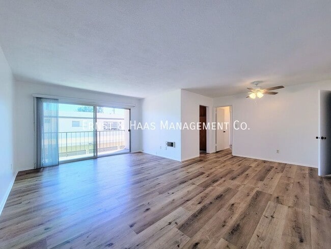 Foto del edificio - 333 Junipero Ave